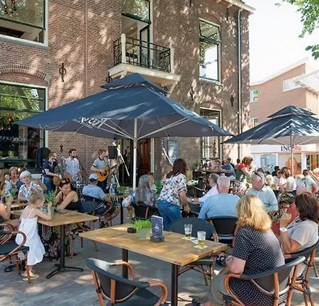 Modern Op De Veluwe Chalet *