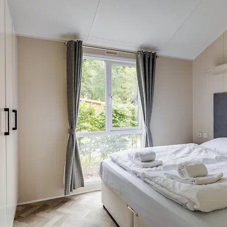 Modern Op De Veluwe Chalet *