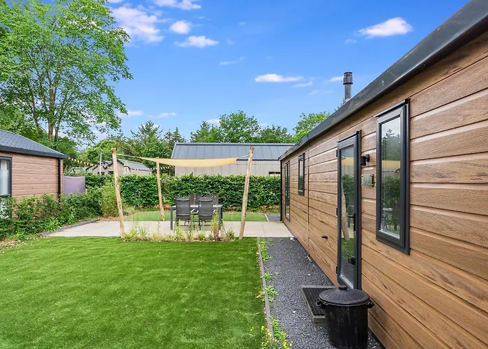 Modern Op De Veluwe Chalet *