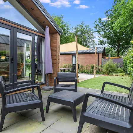 Modern Op De Veluwe 木屋 伊皮