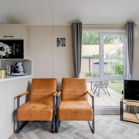 Modern Op De Veluwe Chalet *